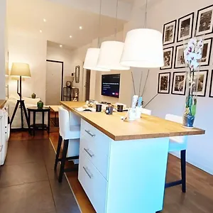 Appartamento Eleganza In Centro, Palermo