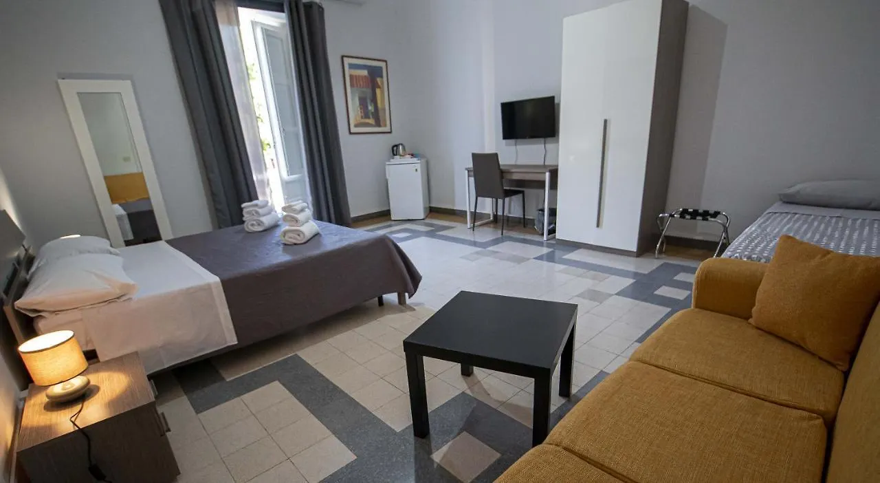 아파트 Giachi Friendly Rooms Alla Stazione 팔레르모 이탈리아