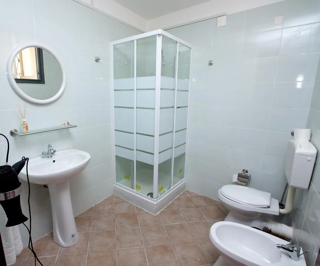 Giachi Friendly Rooms Alla Stazione 팔레르모 아파트