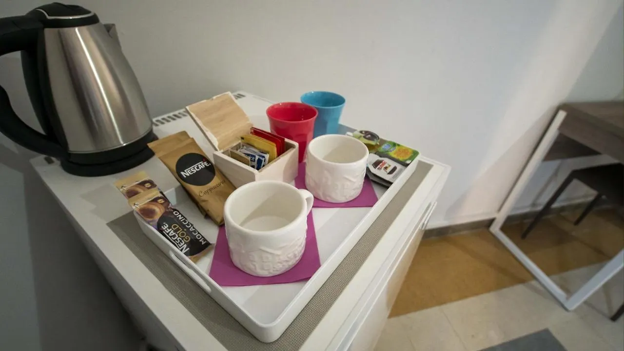 Giachi Friendly Rooms Alla Stazione 팔레르모